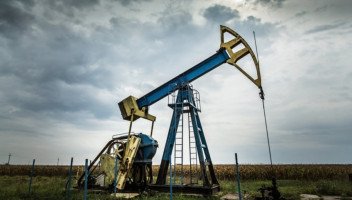 PROBLEMÁTICA DE LA  CONTAMINACIÓN AMBIENTAL  EN  EL  SECTOR DE  HIDROCARBUROS