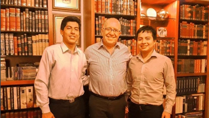 Entrevista: Diálogo con el Dr. Luis José Diez Canseco Núñez