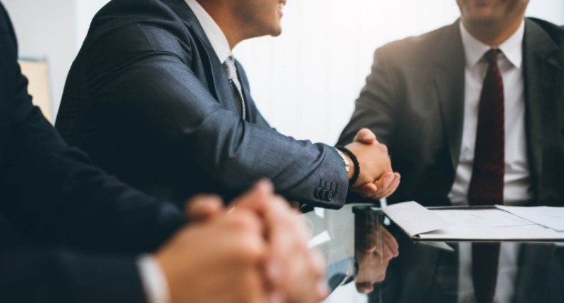 Entrevista: Diálogo con el abogado Juan José Blossiers Mazzini