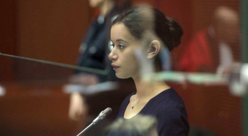 'La chica del brazalete': Un análisis del thriller judicial que acaba de estrenarse